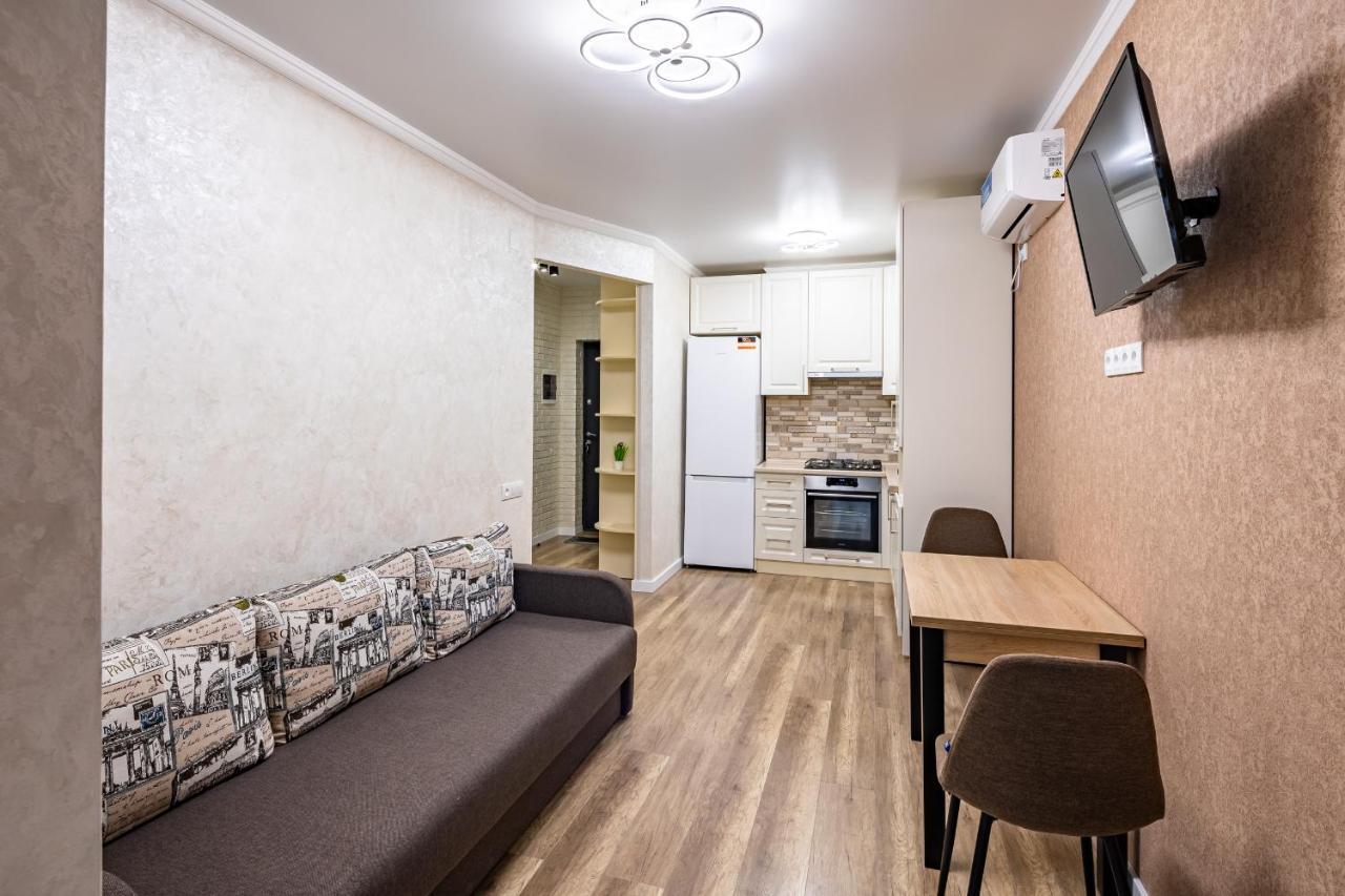 Avalon Time Apartment Lviv Exterior photo