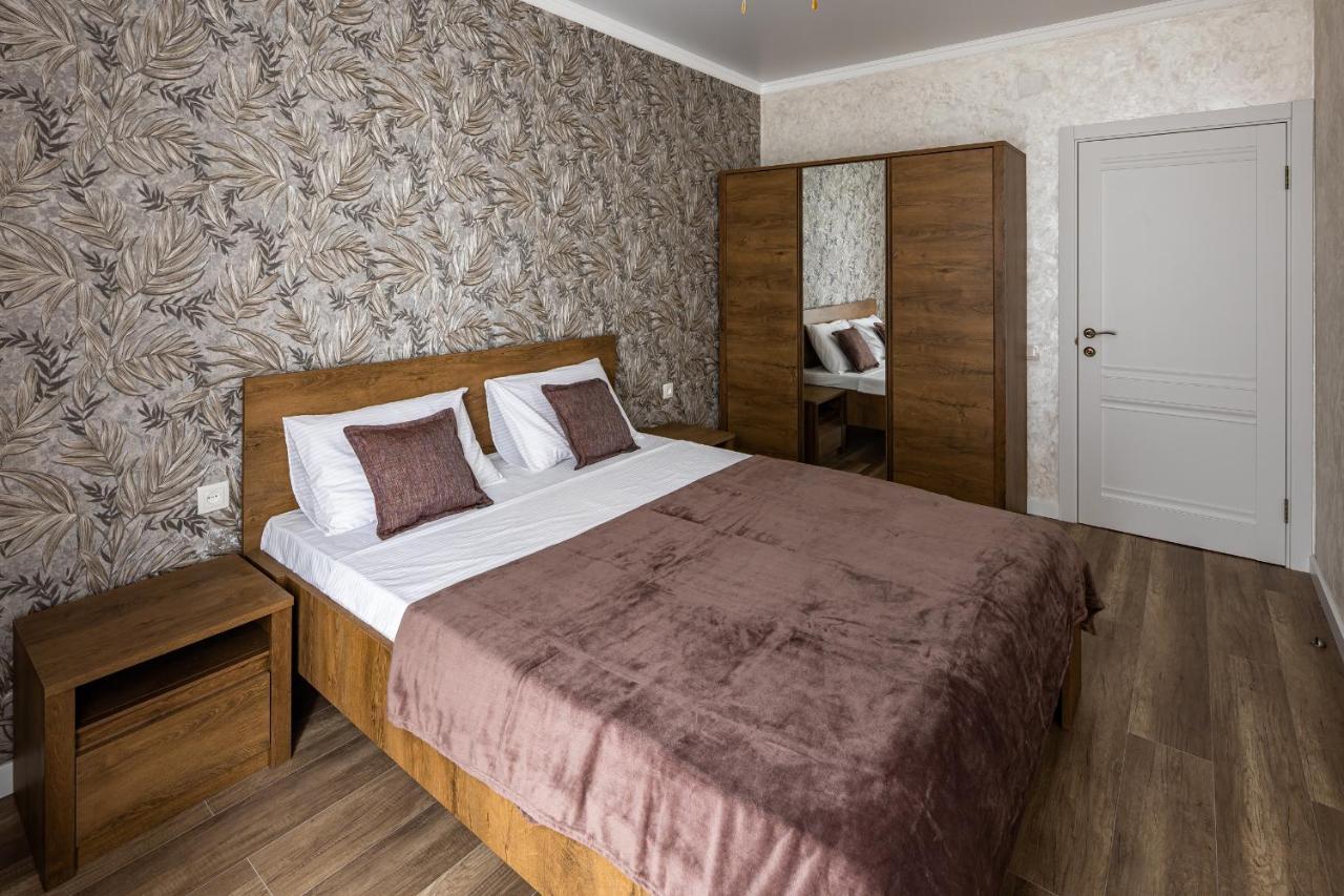 Avalon Time Apartment Lviv Exterior photo