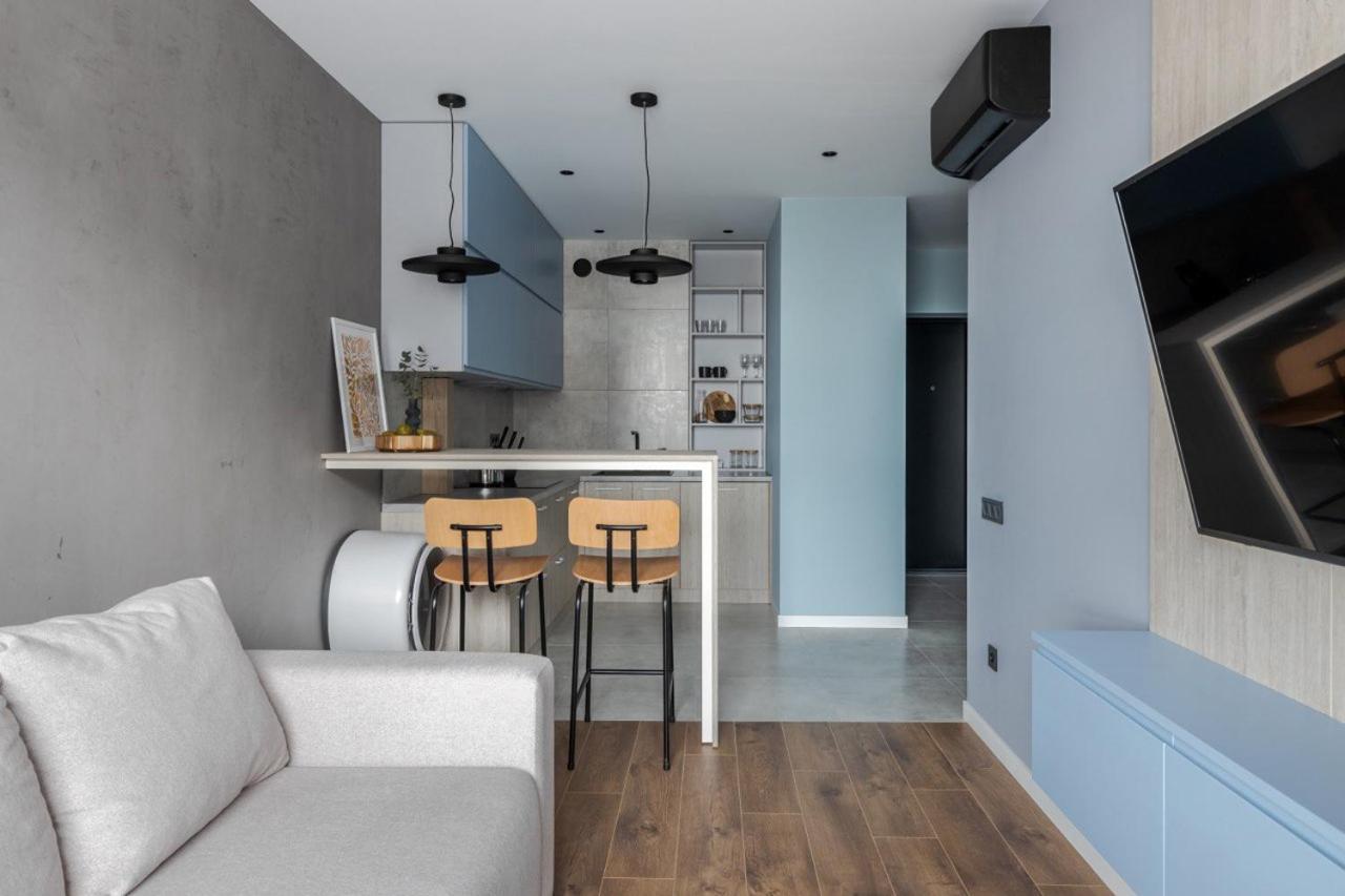 Avalon Time Apartment Lviv Exterior photo