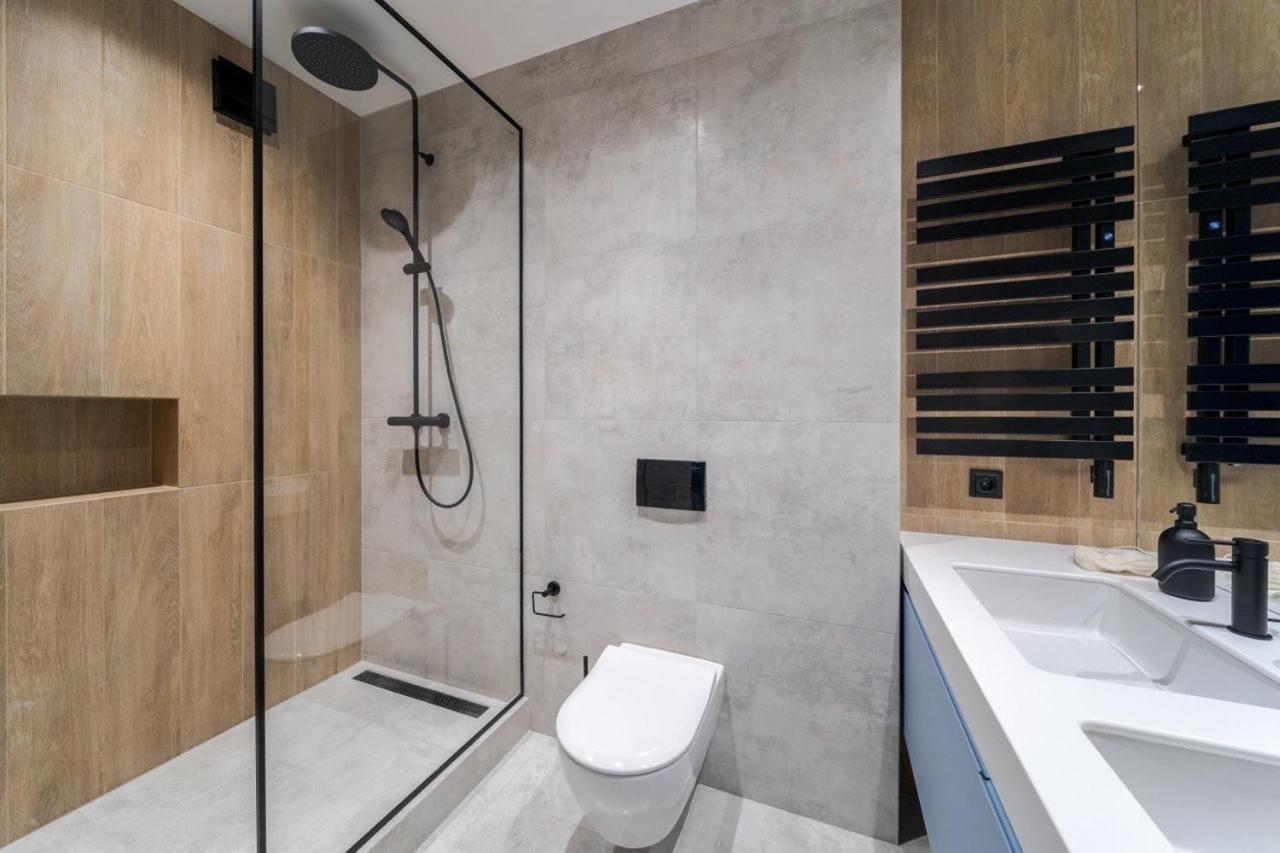 Avalon Time Apartment Lviv Exterior photo