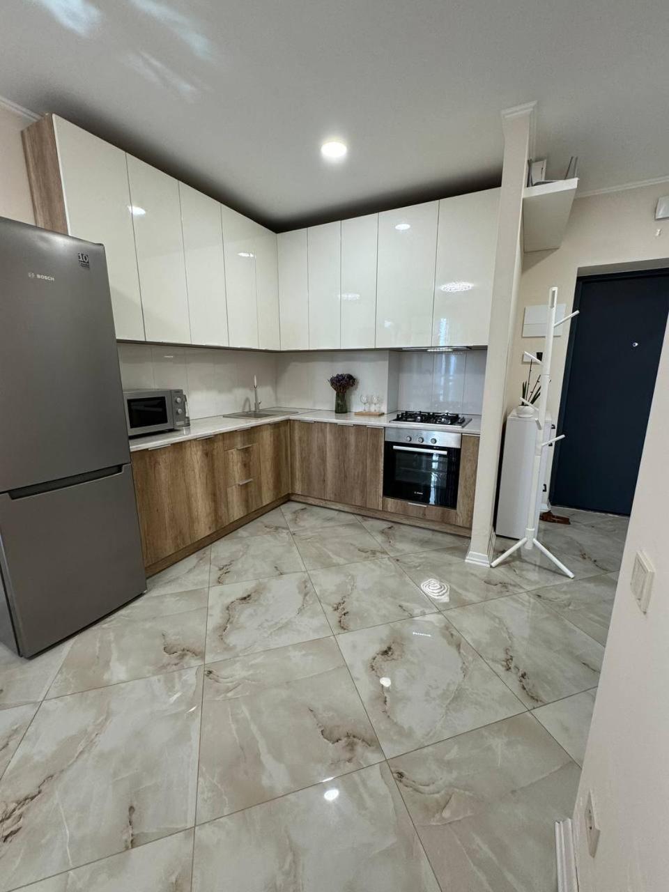 Avalon Time Apartment Lviv Exterior photo