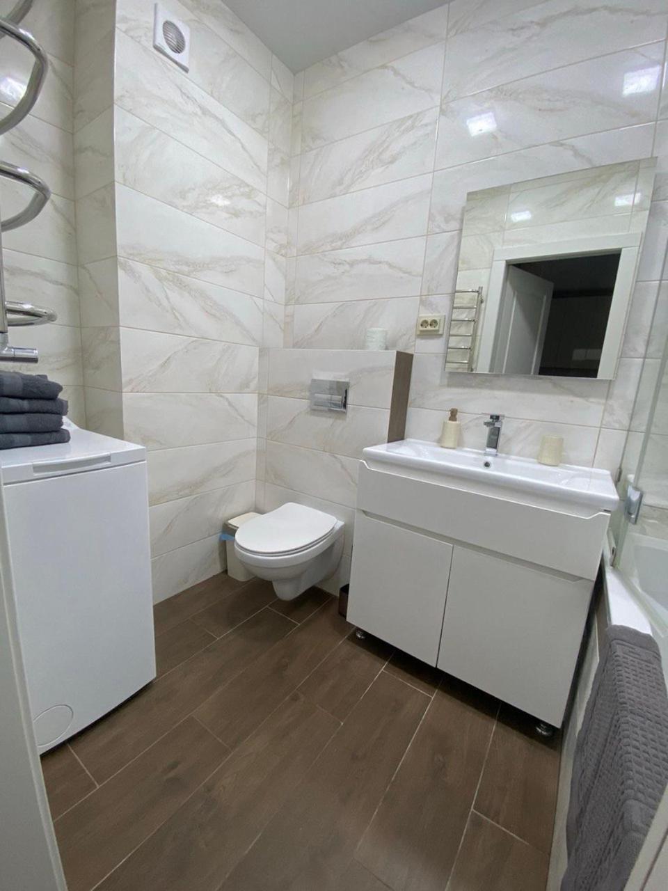 Avalon Time Apartment Lviv Exterior photo