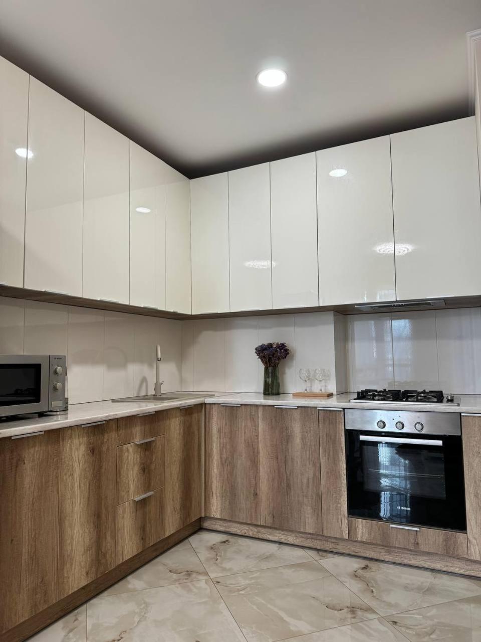 Avalon Time Apartment Lviv Exterior photo